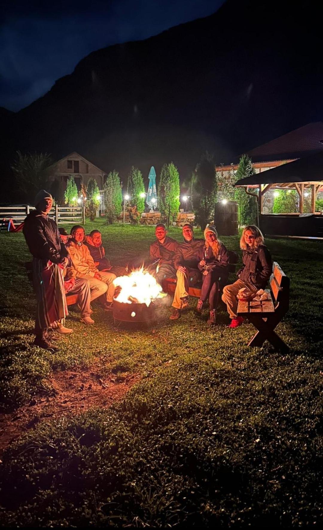 Ethno Katun Rosi Agrotourism Hotell Gusinje Exteriör bild