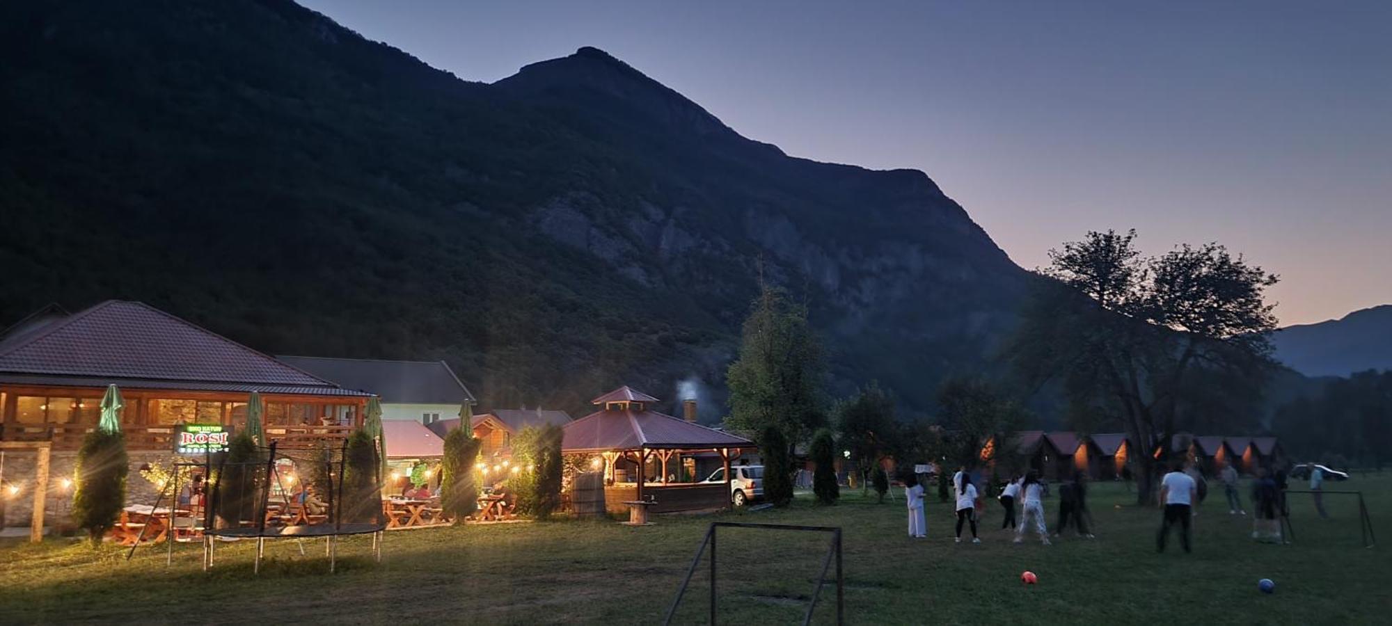 Ethno Katun Rosi Agrotourism Hotell Gusinje Exteriör bild