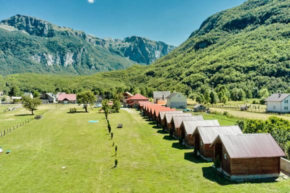 Ethno Katun Rosi Agrotourism Hotell Gusinje Exteriör bild
