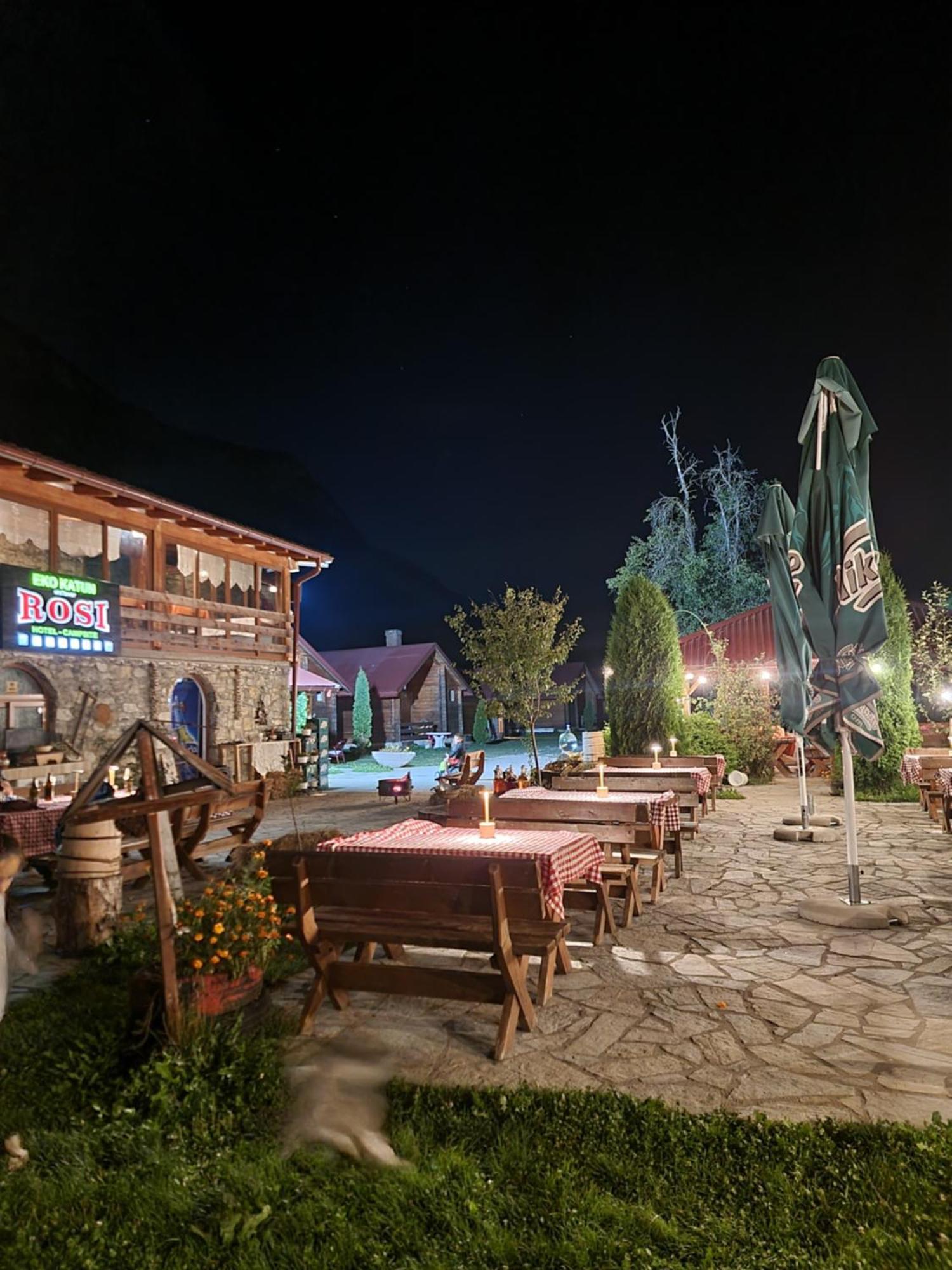 Ethno Katun Rosi Agrotourism Hotell Gusinje Exteriör bild