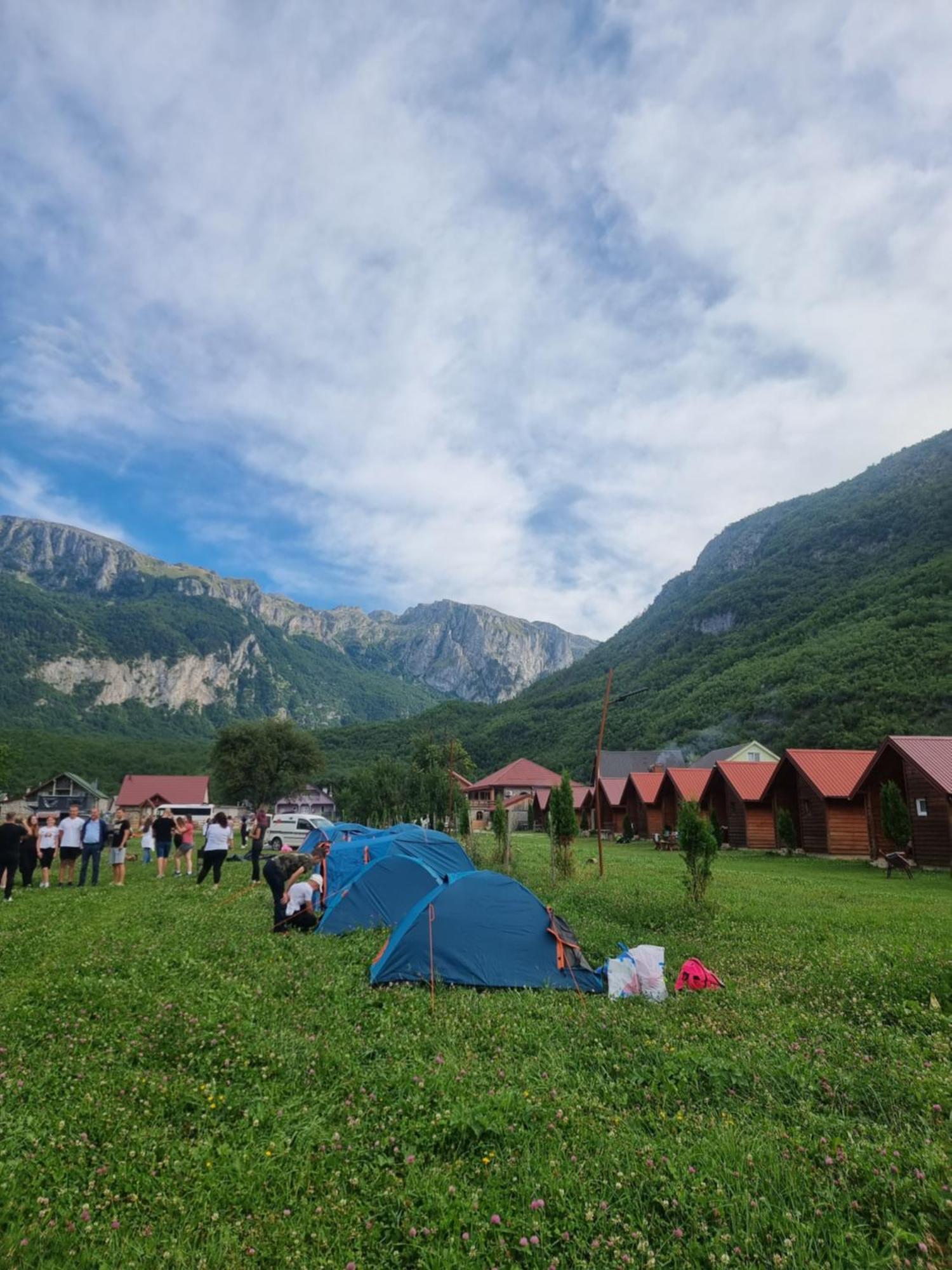 Ethno Katun Rosi Agrotourism Hotell Gusinje Exteriör bild